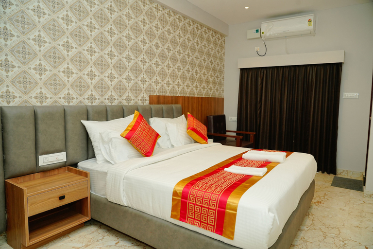 Room 3, Aaryavarth Suites 46, Anantapur