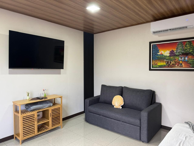 Living area 2, Arenal Star Studios, San Ramón