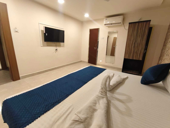 Room 2, Laxmi Vilas, Varanasi