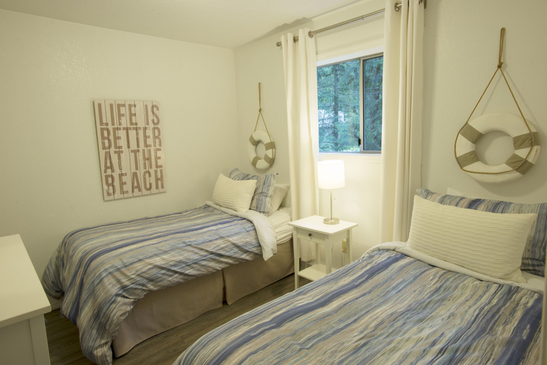 Bedroom 3, Beach Acres Resort, Nanaimo