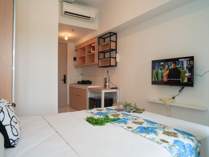 Bedroom 5, Compact and Contemporary Studio Apartment Tokyo Riverside PIK 2 By Travelio, Tangerang