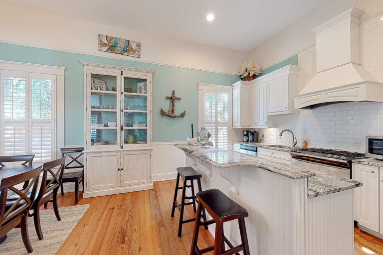Private kitchen 4, Charleston-style Cottage w/ Lovely Decks, Steps to the Beach & Pools, Glynn