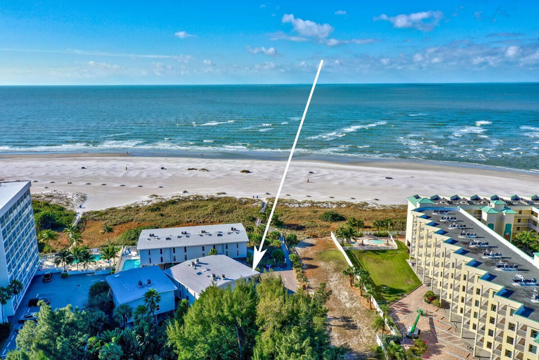 Beach 2, 2 2 Oceanside Modern Condo Ocean View, Pinellas