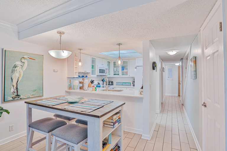 Others 3, Modern Oceanfront Condo With two Pools & Private Washer/dryer, Saint Johns