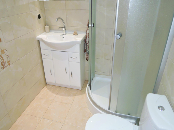 Bathroom 3, Holiday Home in Kolczewo near Baltic Beaches, Kamień