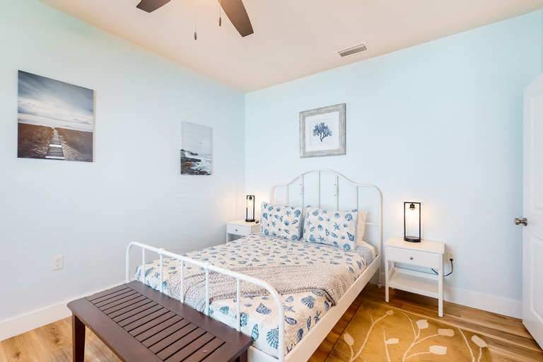 Room 4, Inviting, Newly Built, Dog-friendly Home With Patio, Central AC & Great Location, Saint Johns