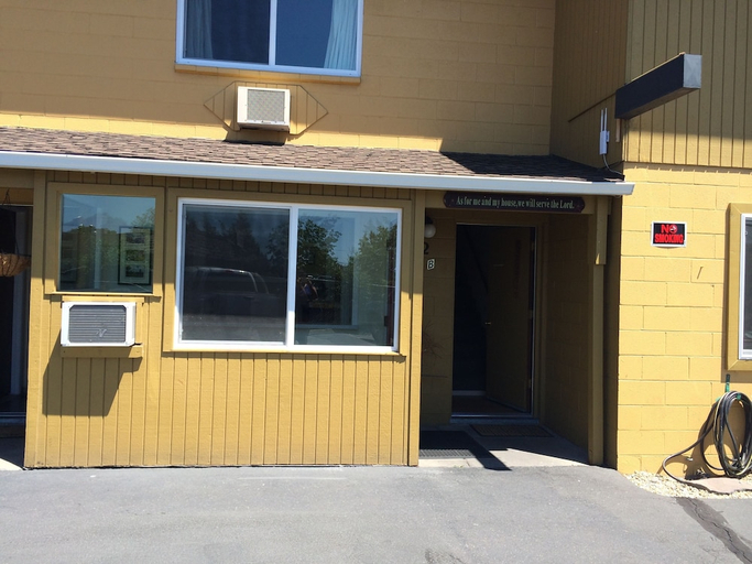 Exterior & Views, Townhouse Inn & Suites, Klamath