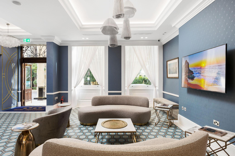 Public Area 2, Commodore Hotel, London