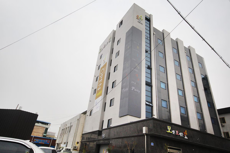 Exterior & Views 2, Iksan Fourseason Hotel, Iksan