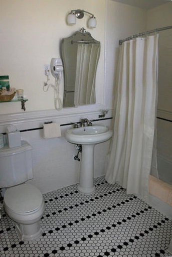 Bathroom, El Tovar - Inside the Park, Coconino