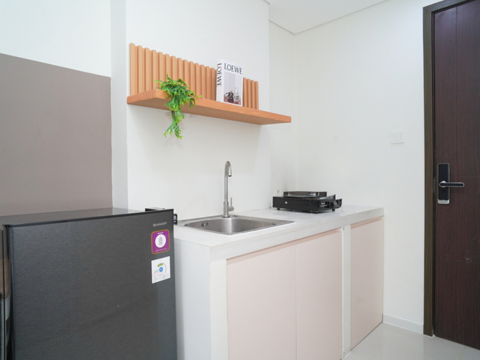 Others 4, Comfortable and Decent Studio at Apartment Daan Mogot City By Travelio, Jakarta Barat
