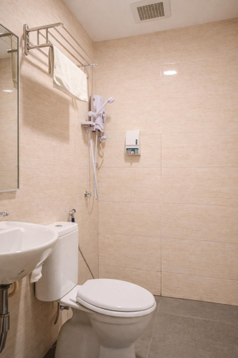 Bathroom 4, GM Hotel Metro, Petaling Jaya