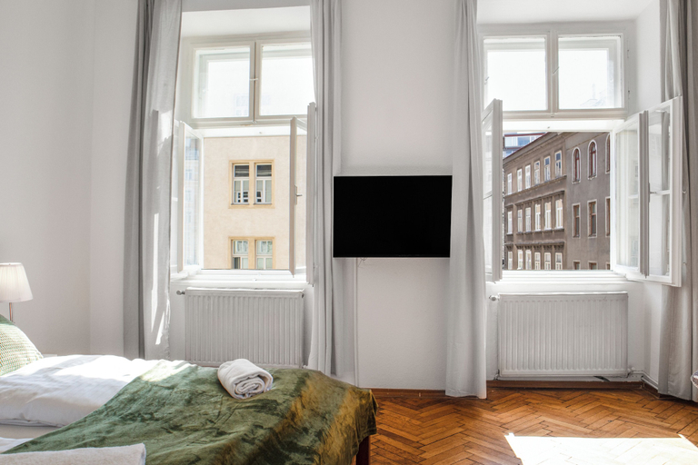 Room 5, Spacious 2BR Apartment Long Stay Rennweg, Wien
