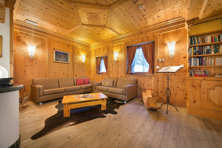Public Area, Hotel Posta, Sondrio