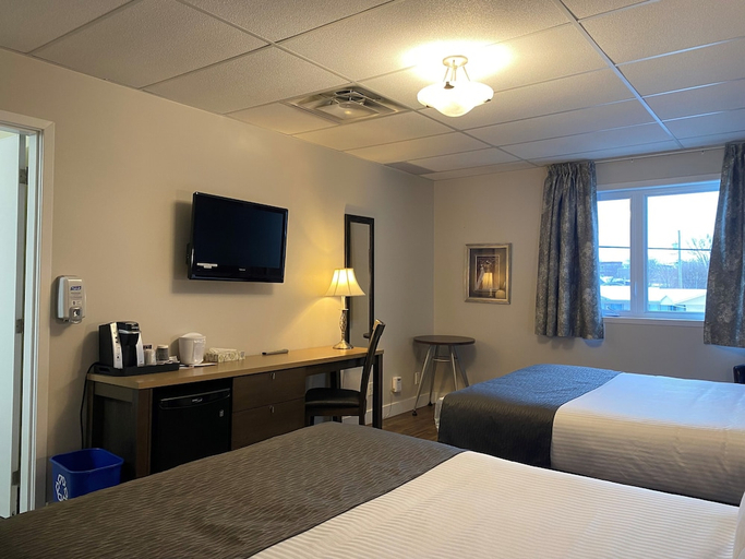 Bedroom 2, Hôtel Centre-Ville, Montmagny