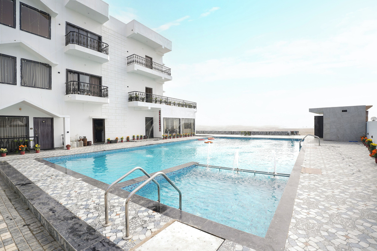 Pool 3, See Pearl, Purba Medinipur