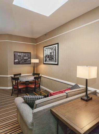 Others 5, Fitger's Inn, Saint Louis