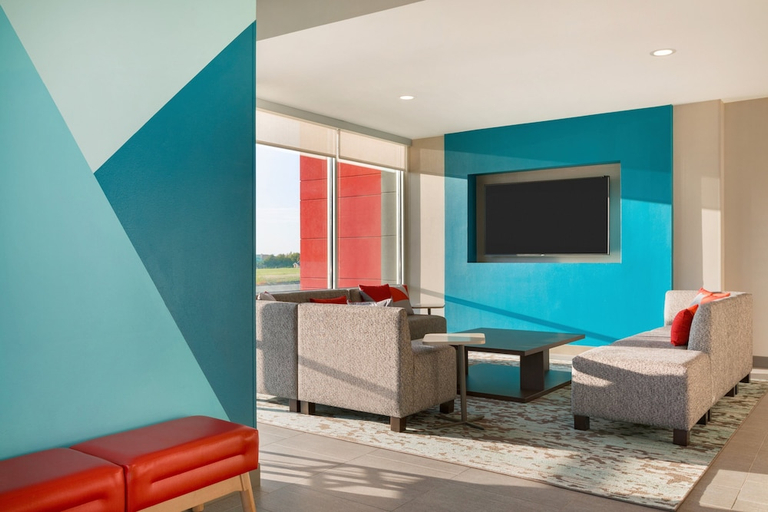 Exterior & Views 4, avid hotel HAYS by IHG, Ellis