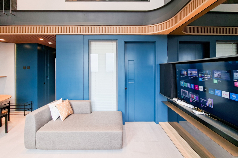 Living Room 2, 2BR Lavish Areum Residence at Collins Boulevard, Tangerang