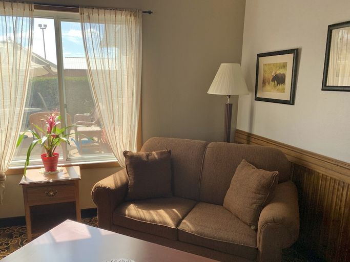 Public Area, Country Inn Deerwood, Crow Wing