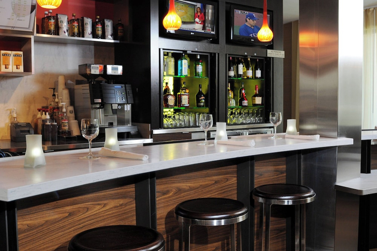 Food & Drinks 5, コートヤード バイ マリオット オクラホマシティ エアポート, Oklahoma