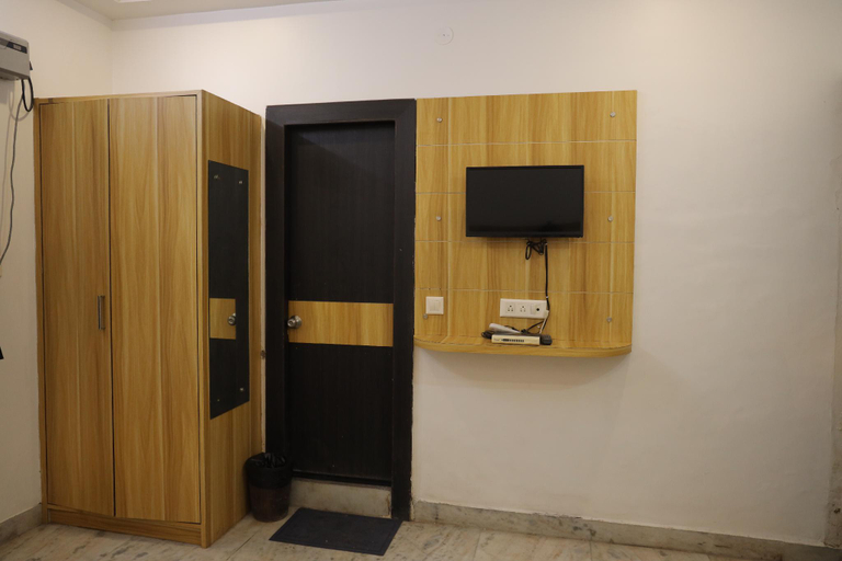 Sport & Beauty, HOTEL CHANDRA GARDEN, Mathura