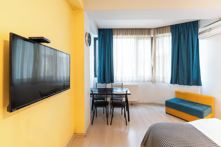 Room 4, Central Tbilisi Studio Getaway, Tbilisi
