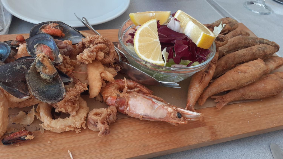 Food & Drinks 5, The Captain" apartment onthe coast ALLergyFree, Cagliari
