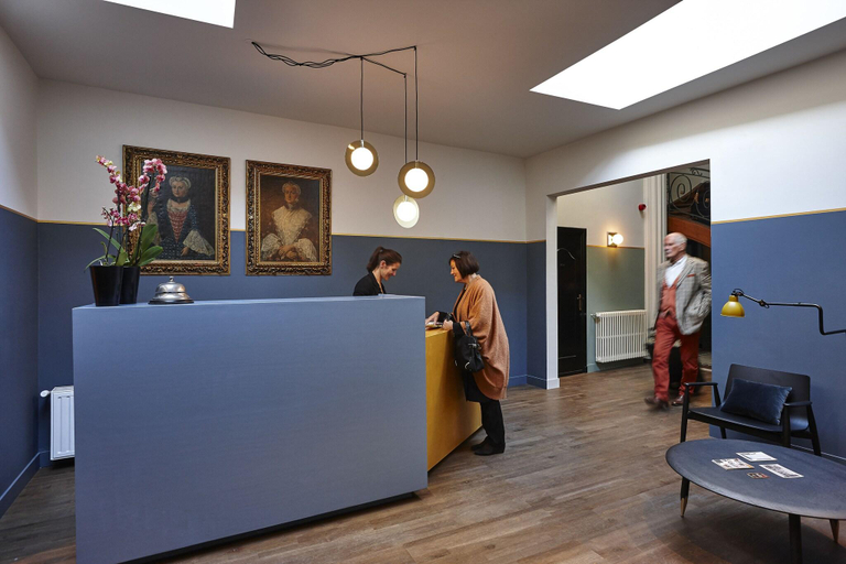 Public Area 3, Monsieur Ernest, West-Vlaanderen