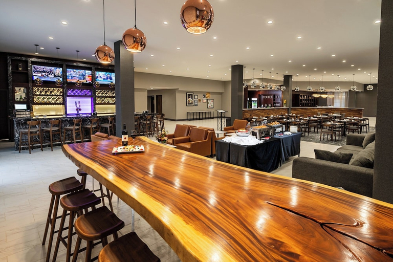 Food & Drinks 5, Four Points by Sheraton Atlanta Airport West, Fulton
