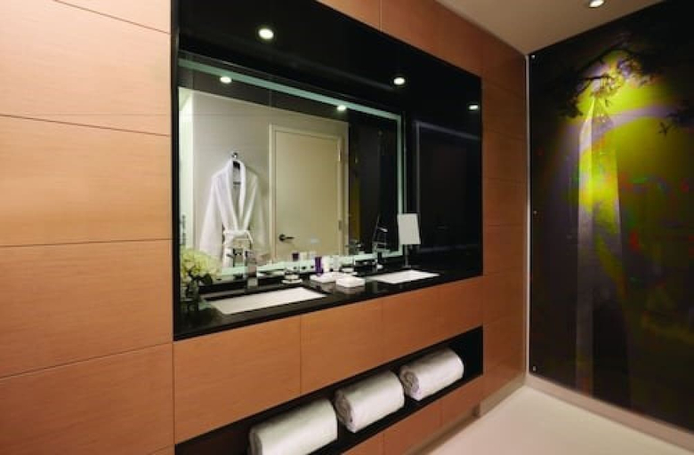Bathroom, MGM National Harbor Resort & Casino, Prince George's