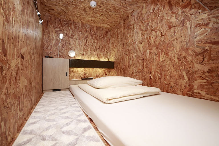 Bedroom 4, eeGee STAY Kamata, Ōta