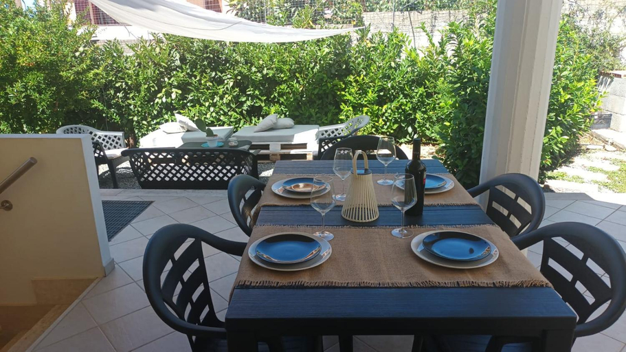 Food & Drinks 4, The Captain" apartment onthe coast ALLergyFree, Cagliari
