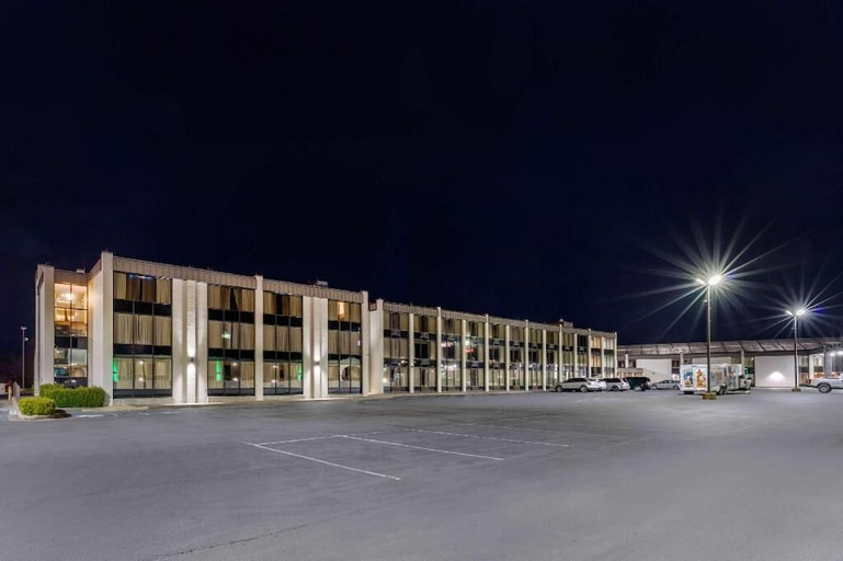 Exterior & Views, VetteCity Hotel, Warren