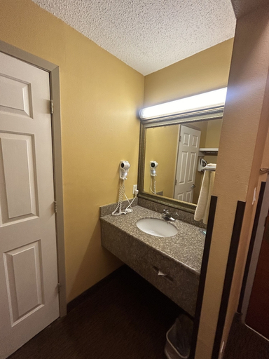 Bathroom 4, Shary Inn and Suites, Hidalgo