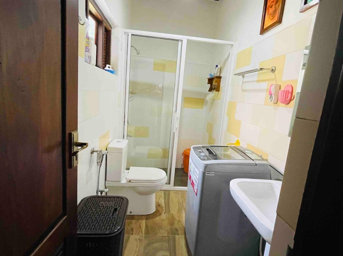 Bathroom, Sandalwood Green Villa Kandy, Kundasale