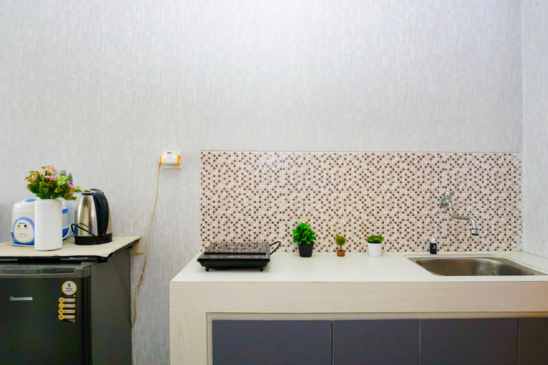 Others 2, Smart Layout Studio at Dave Apartment near Universitas Indonesia By Travelio, Depok