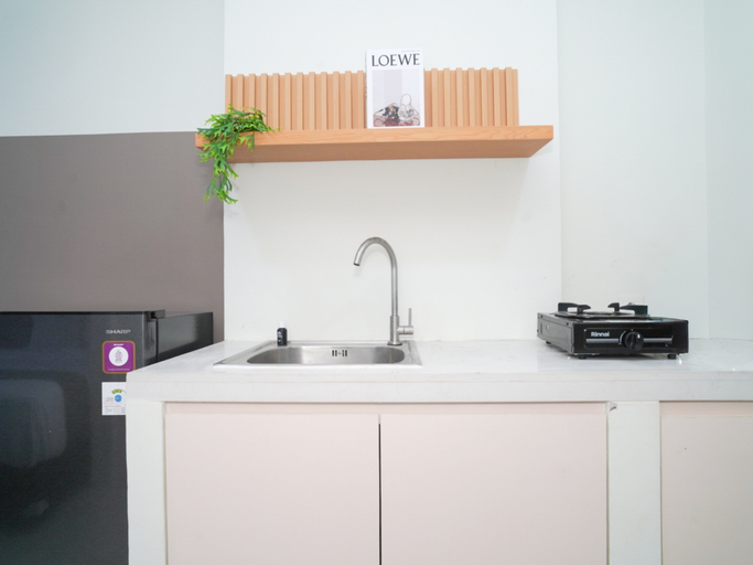 Others 2, Comfortable and Decent Studio at Apartment Daan Mogot City By Travelio, Jakarta Barat