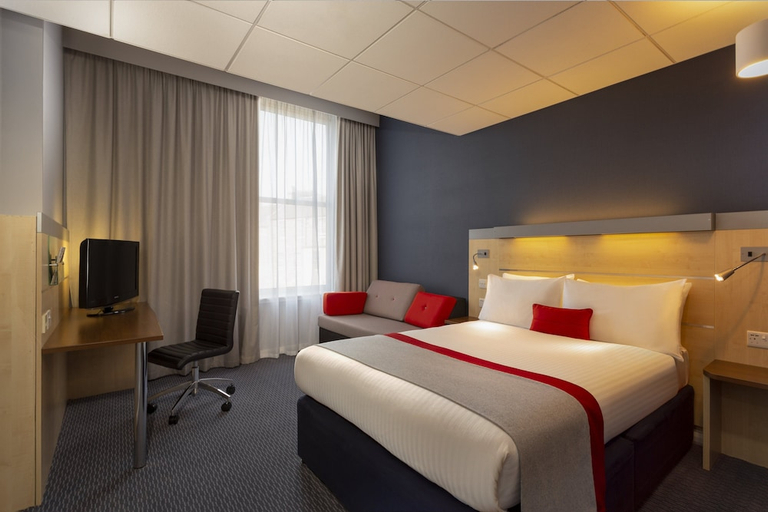 Bedroom 4, Holiday Inn Express EDINBURGH CITY CENTRE by IHG, Edinburgh