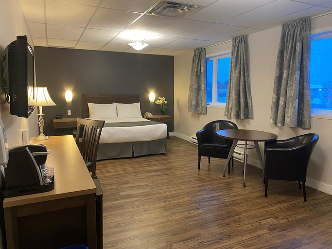 Bedroom 3, Hôtel Centre-Ville, Montmagny