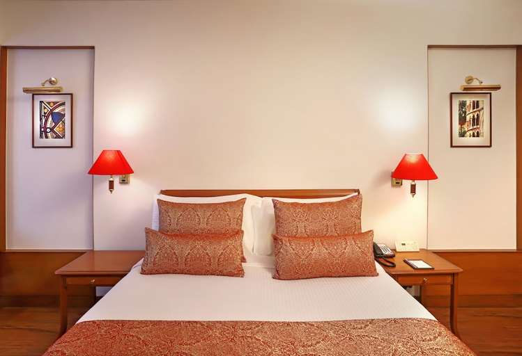 Bedroom 2, The Ambassador, Mumbai City