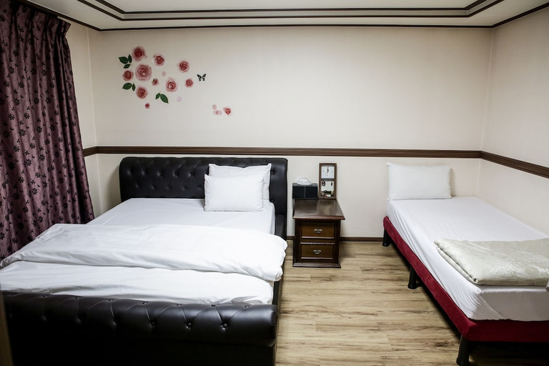 Bedroom 3, Hill Stay Hotel Residence, Gumi