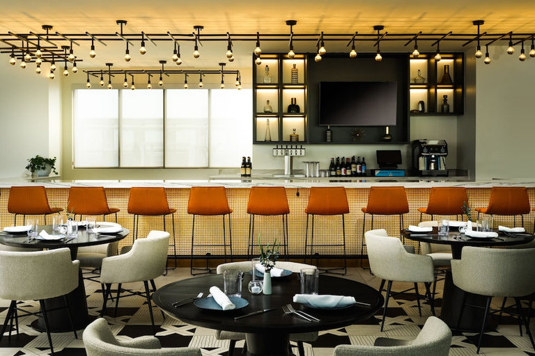 Food & Drinks 5, Hyatt House LAX/Century Blvd, Los Angeles