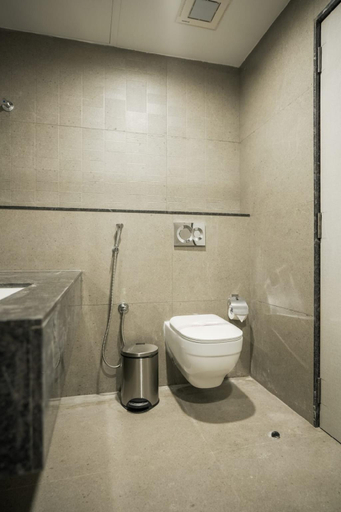 Bathroom 2, Hotel SVM Grand Ramanthapur, Ranga Reddy