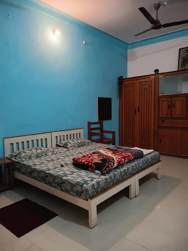 Bedroom 3, The Spring Leaves, Bhopal