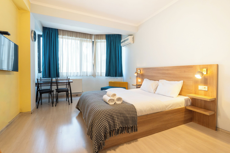 Room 5, Central Tbilisi Studio Getaway, Tbilisi