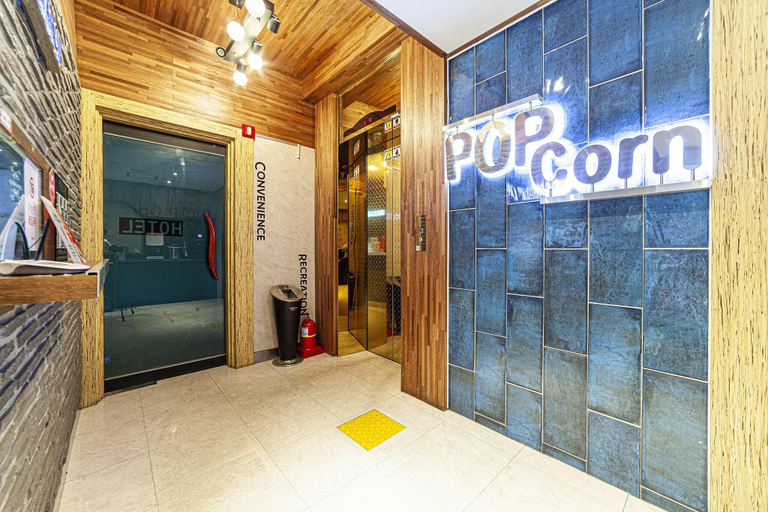 Others 5, Busan Station Popcorn Hotel, Dong
