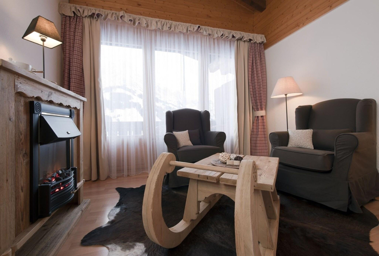 Public Area 2, Boutique Chalet-Hotel Beau-Site, Frutigen