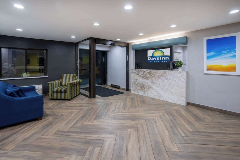Public Area 2, Days Inn by Wyndham Pleasant Prairie Kenosha, Kenosha