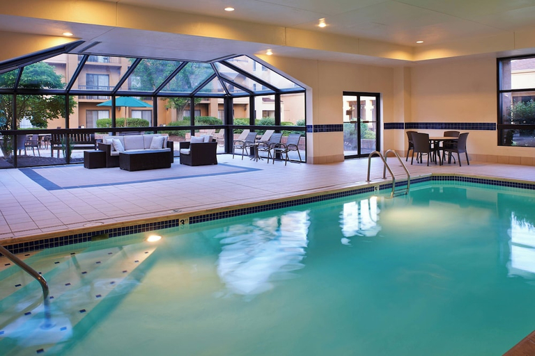 Sport & Beauty 4, Courtyard by Marriott Columbus Worthington, Franklin